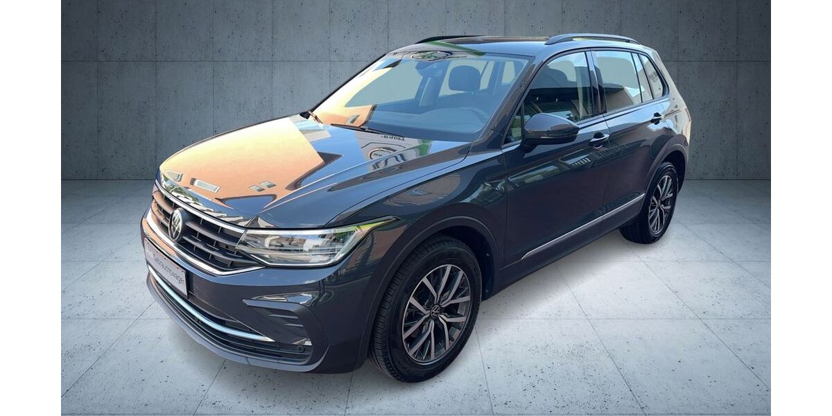 VW Tiguan 17.980 km 28.980 &euro; Frankfurt am Main 60528