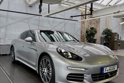 Porsche Panamera 110.000 km 43.500 € Frankfurt am Main 60316