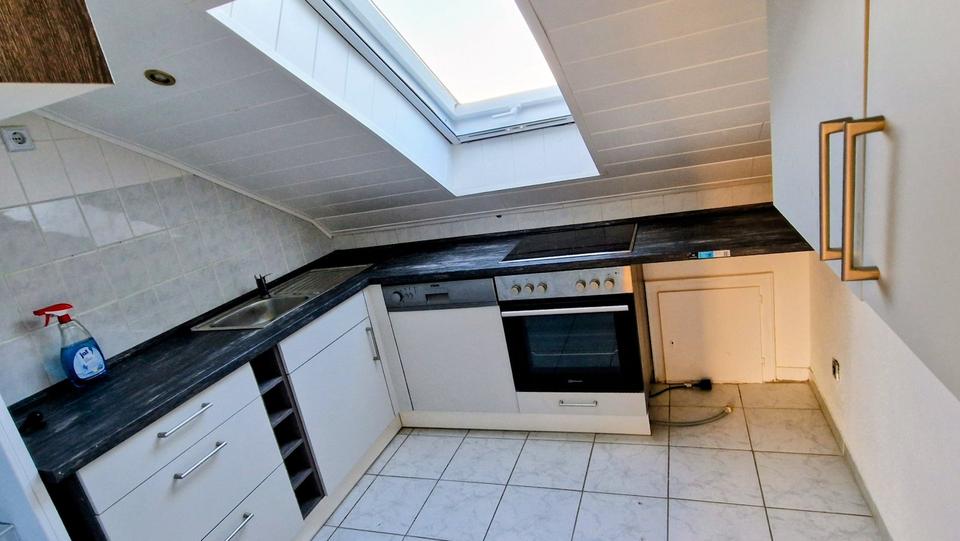 Dachgeschoßwohnung Münster (Hessen) - 3 Zimmer, 54 m&sup2;, 680&euro; | Angebot:25277884