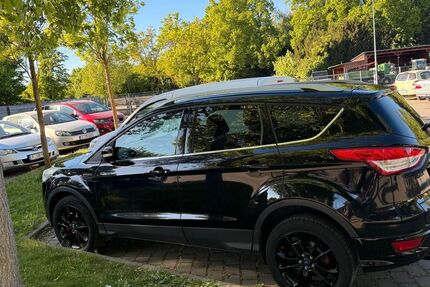 Ford Kuga 163.000 km 9.500 &euro; Frankfurt am Main 65929