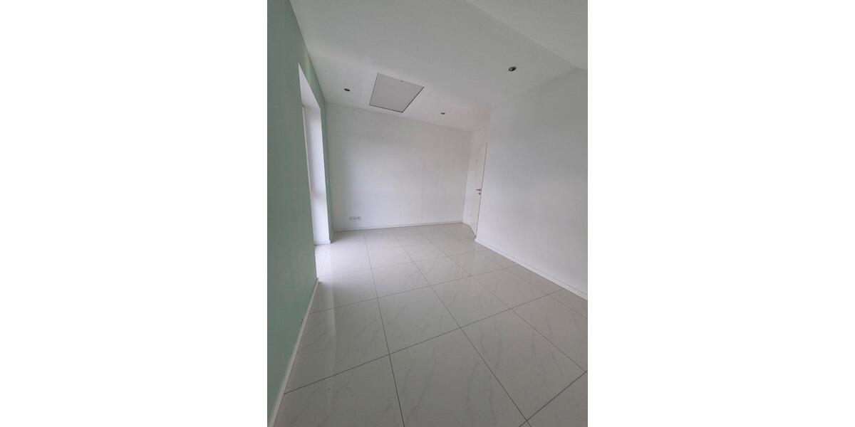 Dachgeschoßwohnung Büttelborn - 4 Zimmer, 110 m&sup2;, 1.800&euro; | Angebot:25493124