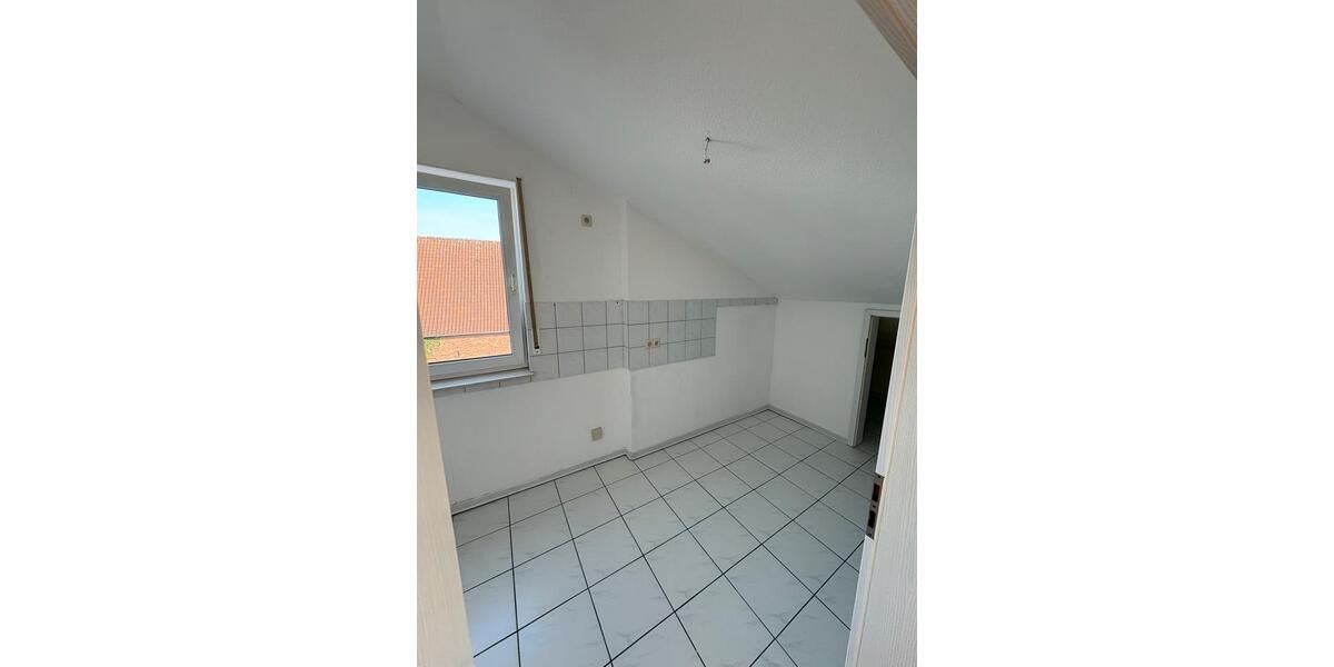 Dachgeschoßwohnung Offenbach am Main Bieberer Berg - 2 Zimmer, 50 m&sup2;, 950&euro; | Angebot:25423872