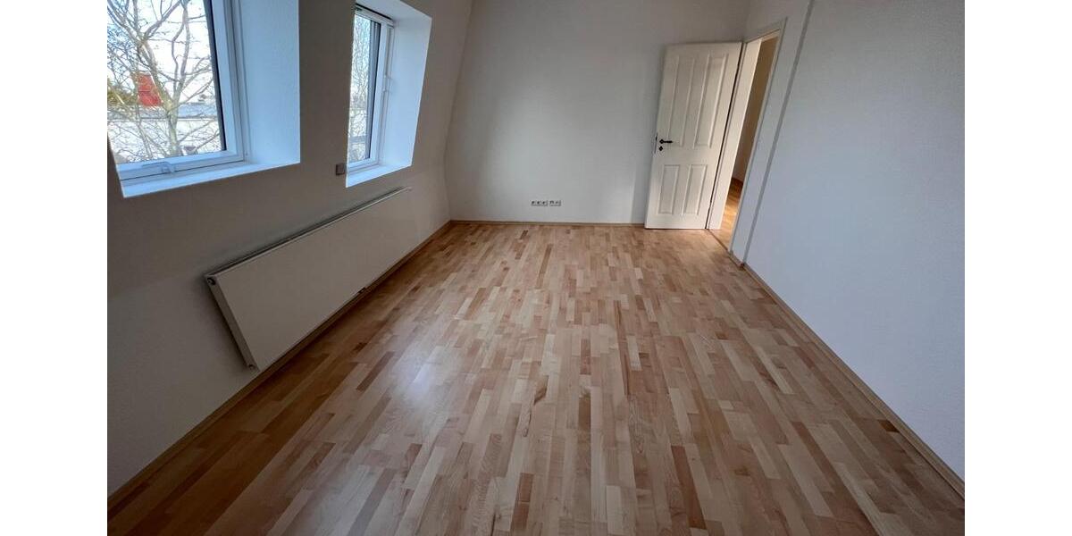*Offenbach* 4-Zimmer-Albau-Wohnung mit Terrasse 4 zimmer