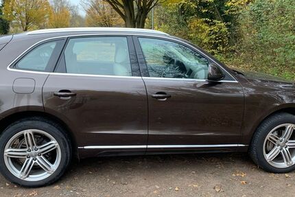 Audi Q5 182.000 km 11.750 &euro; Groß Gerau 64521