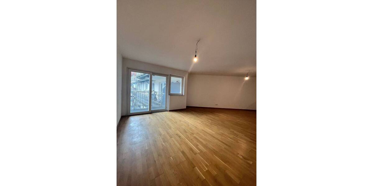 Etagenwohnung Frankfurt am Main Westend-Nord - 2 Zimmer, 82 m&sup2;, 1.539&euro; | Angebot:26393100