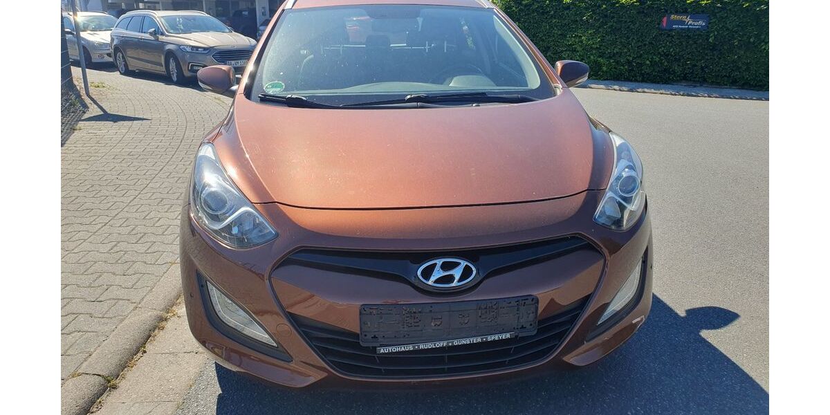 Hyundai i30 169.000 km 6.350 &euro; Bickenbach 64404