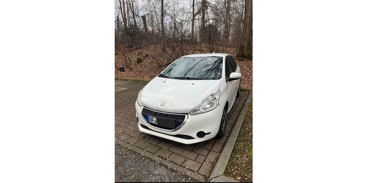 Peugeot 208 97.500 km 4.000 &euro; Neu-Isenburg 63263
