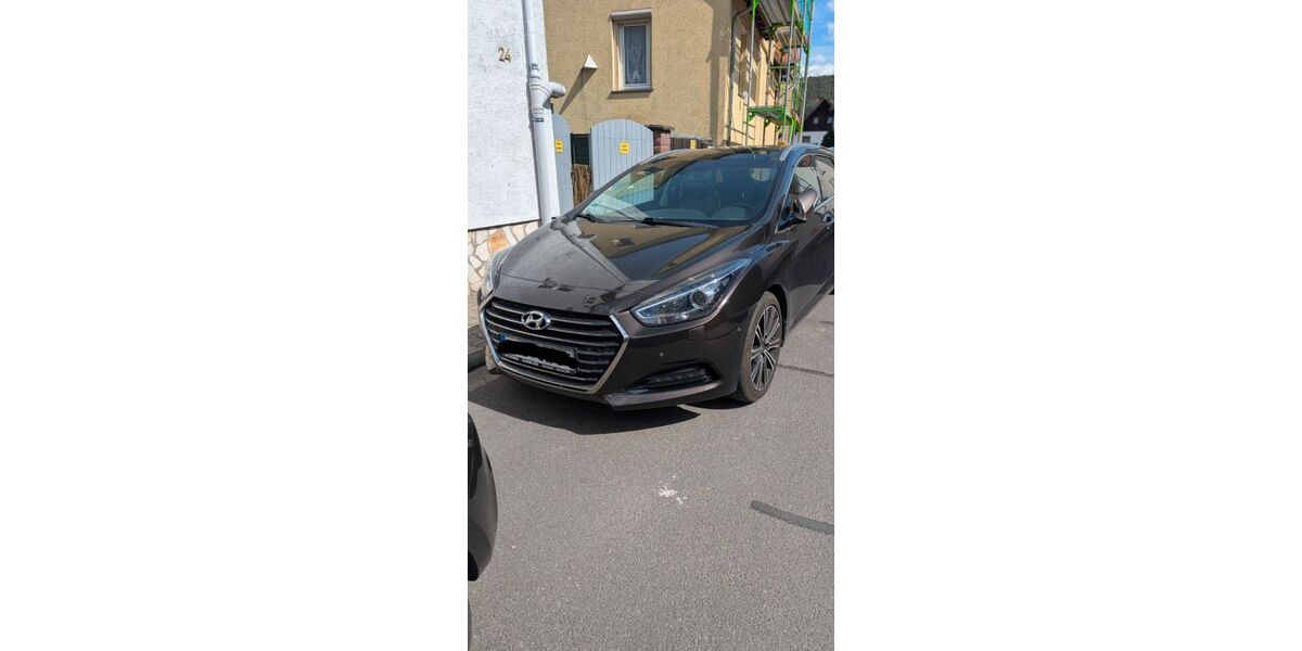 Hyundai i40 137.500 km 9.800 &euro; Höchst 64739