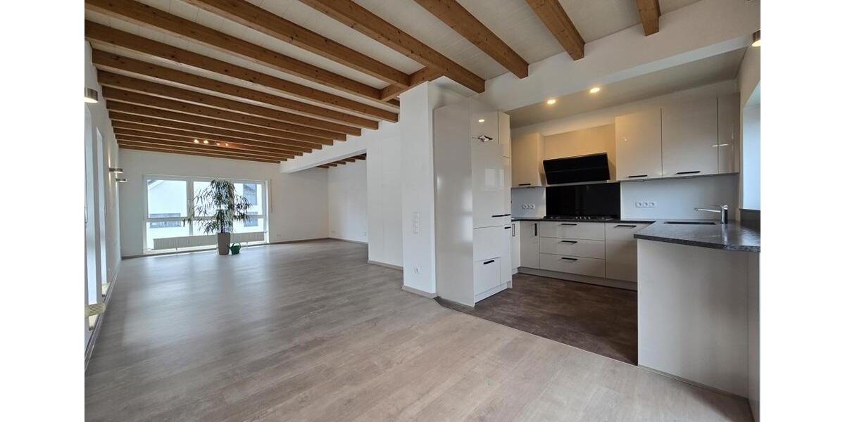 Maisonettenwohnung Raunheim - 5 Zimmer, 159 m&sup2;, 1.800&euro; | Angebot:26060130