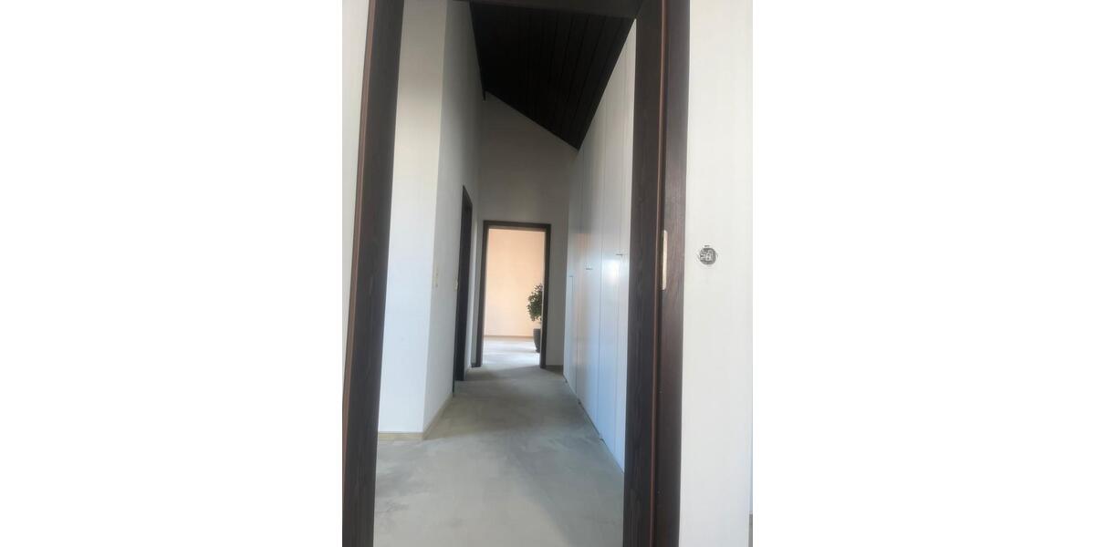 Einfamilienhaus Hochheim am Main - 4 Zimmer, 168 m&sup2;, 685.000&euro; | Angebot:26991378