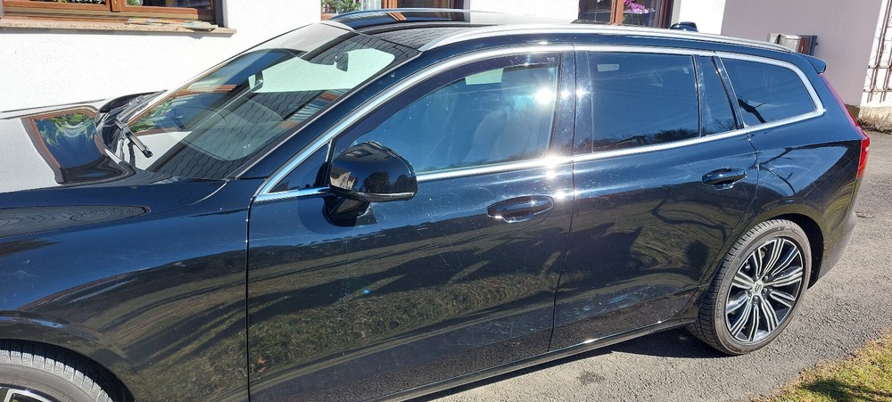 Volvo V60 T5 inscr. 65.500 km 29.000 € Lippersdorf Tälerweg 47 