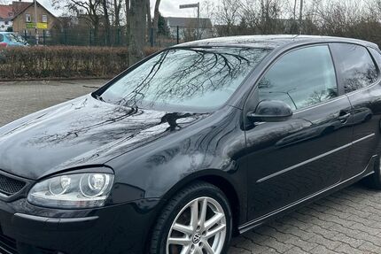 VW Golf 130.000 km 5.450 &euro; Rüsselsheim 65428