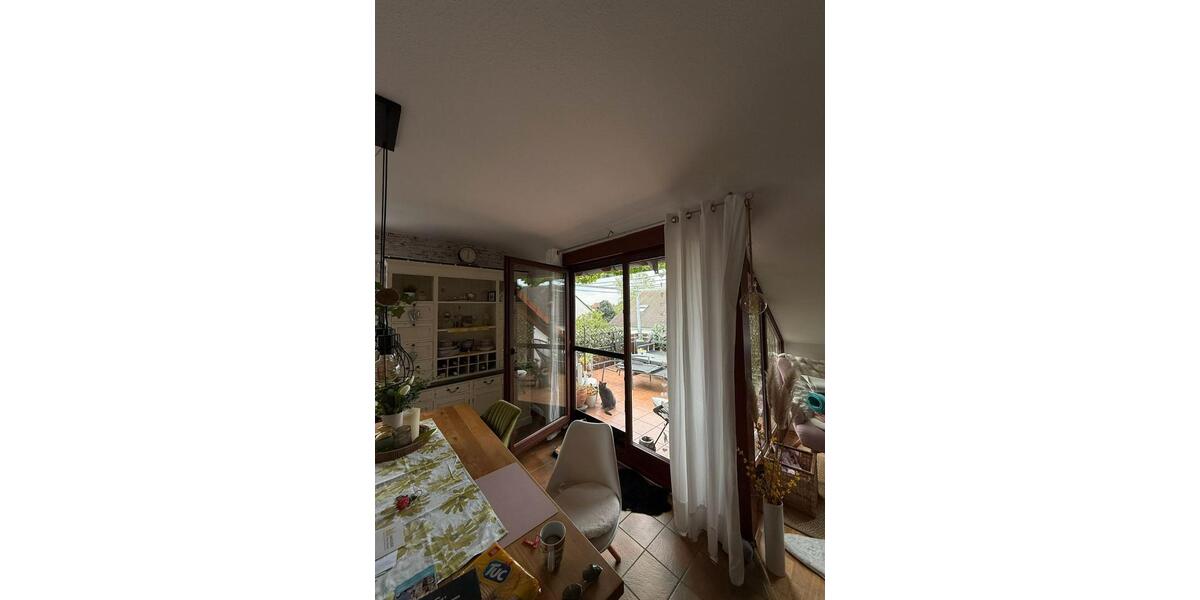 Dachgeschoßwohnung Stockstadt am Rhein - 3 Zimmer, 92 m&sup2;, 1.270&euro; | Angebot:26670903