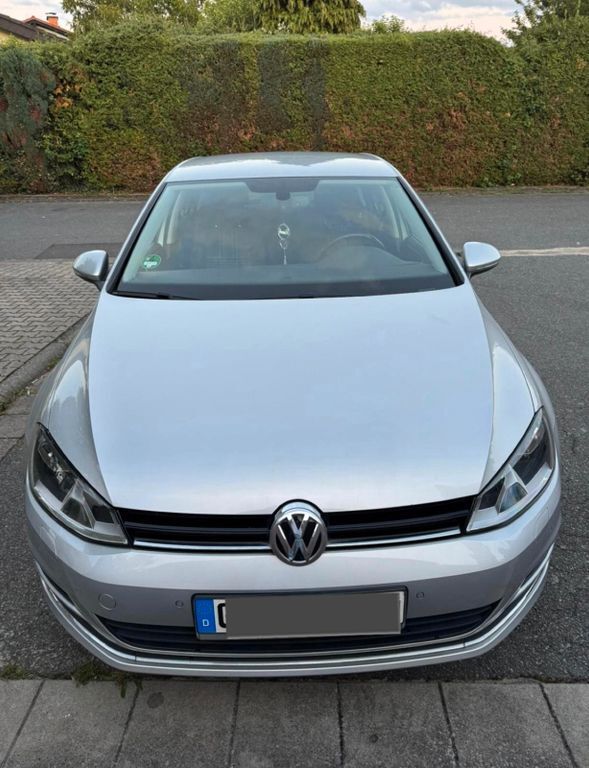 VW Golf 160.000 km 12.500 € Rüsselsheim am Main 65428