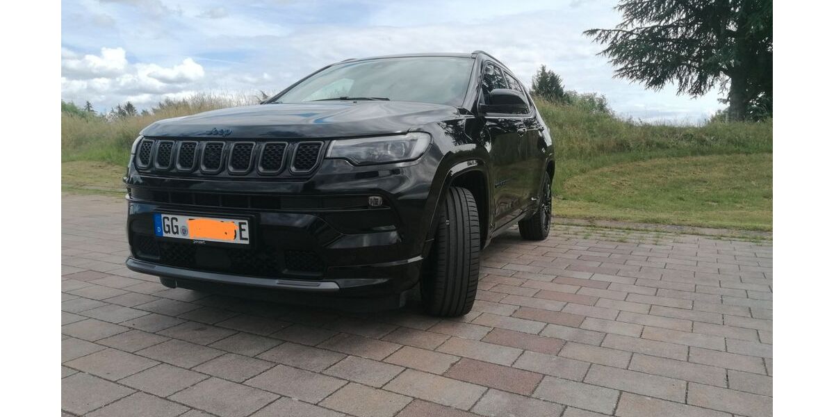 Jeep Compass 25.600 km 29.300 &euro; Büttelborn 64572