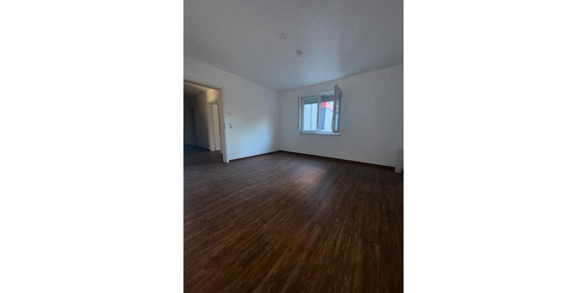Etagenwohnung Bürstadt - 3 Zimmer, 90 m&sup2;, 1.170&euro; | Angebot:26511897