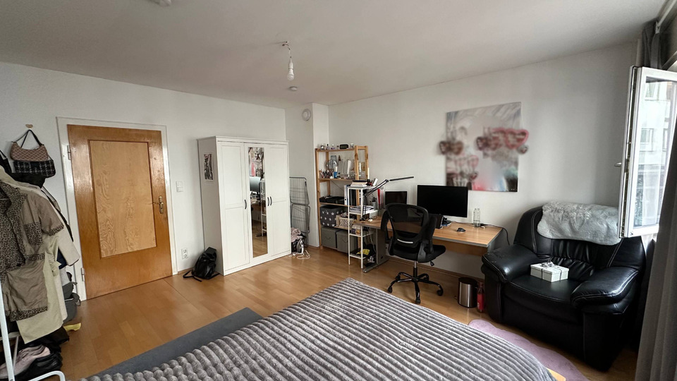 5-Zimmer Wohnung mit ca. 45qm großer Dachterrasse in bester Innen 5 zimmer