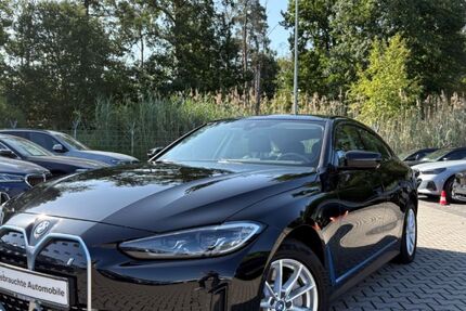 BMW i4 30.729 km 35.988 &euro; Rödermark 63322