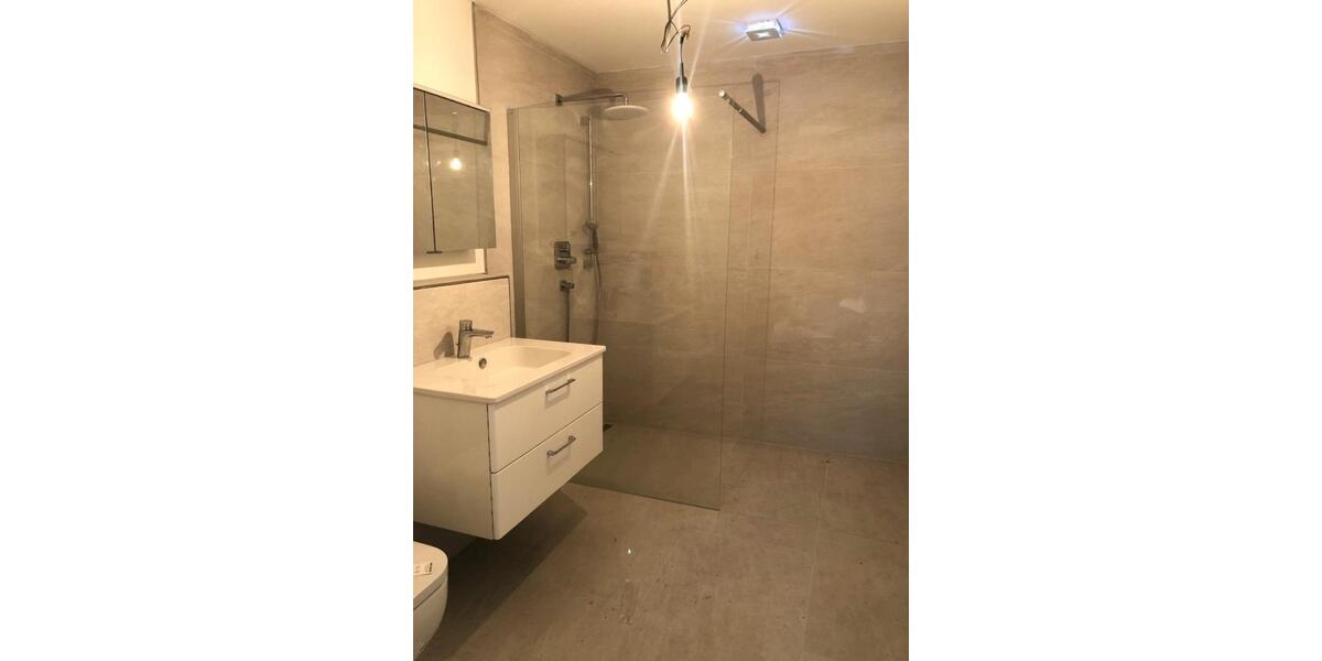 Einfamilienhaus Dreieich - 9 Zimmer, 300 m&sup2;, 4.390&euro; | Angebot:26336525
