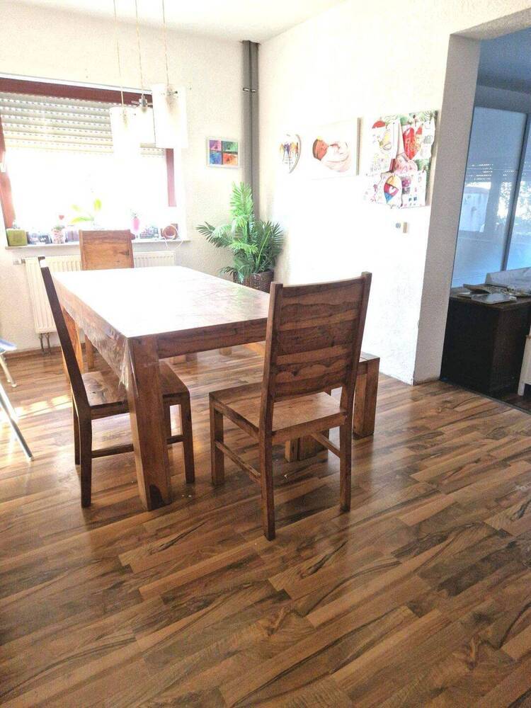 *****Attraktive Doppelhaushälfte mit durchdachtem Grundriss