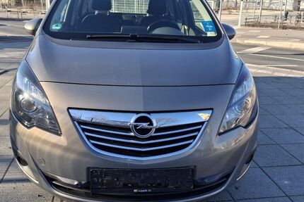 Opel Meriva 270.000 km 2.900 &euro; Frankfurt 60486
