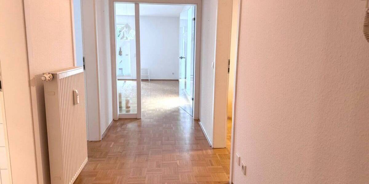 Provisionsfrei: Hochwertige 3-Zimmer-Wohnung mit Balkon, Terrasse, TG-Stellplatz und Kellerraum 3 zimmer