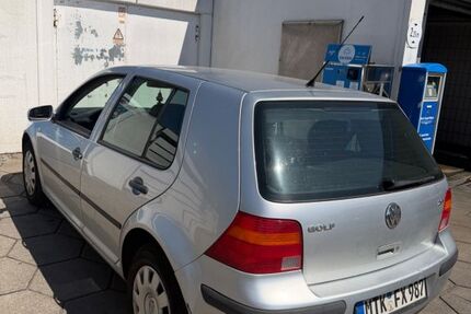 VW Golf 290.000 km 1.500 &euro; Hattersheim 65795