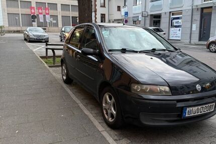 Fiat Punto 193.000 km 1.399 &euro; Gross Zimmern 64846