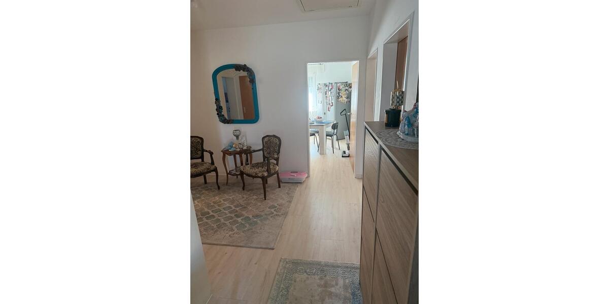 Etagenwohnung Bürstadt - 3 Zimmer, 90 m&sup2;, 1.000&euro; | Angebot:25294488