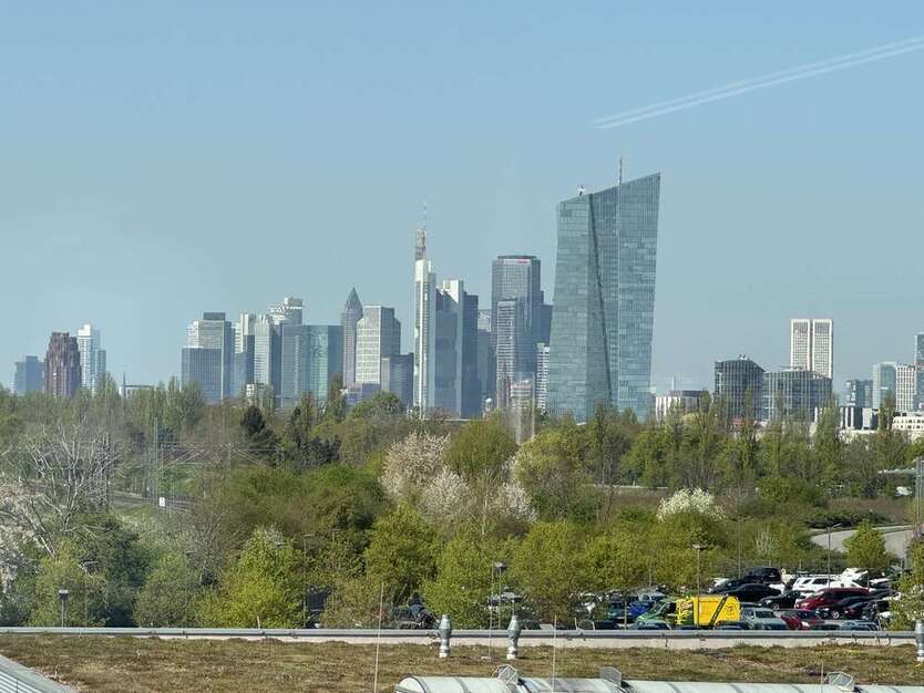 Einzelhandel in Egelsbach 520.000 € 350 m²