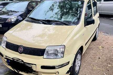 Fiat Panda 99.687 km 250 € Offenbach 63069