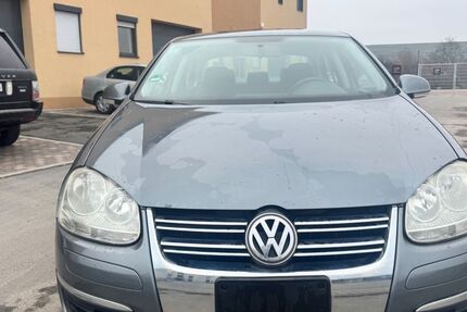VW Jetta 144.450 km 4.999 &euro; Oppenheim 55276