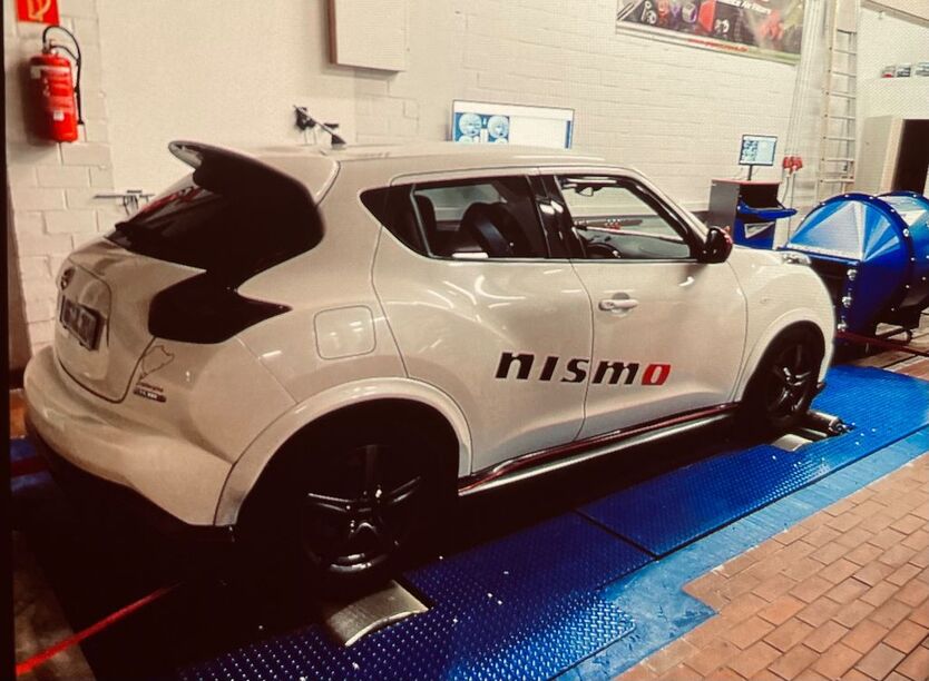 Nissan Juke 207.000 km 9.500 € Büttelborn 64572