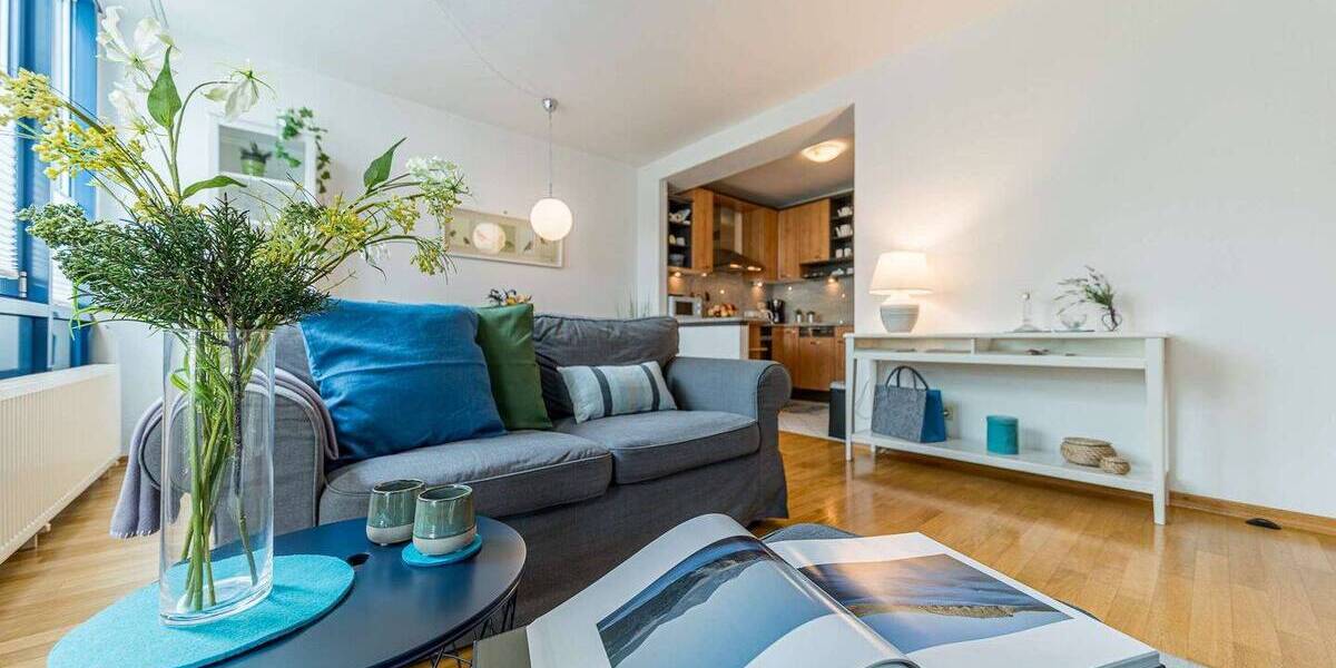 Etagenwohnung Frankfurt am Main Innenstadt - 2 Zimmer, 51 m&sup2;, 1.890&euro; | Angebot:26850976