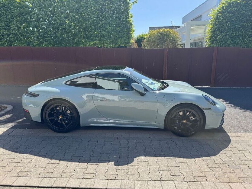 992