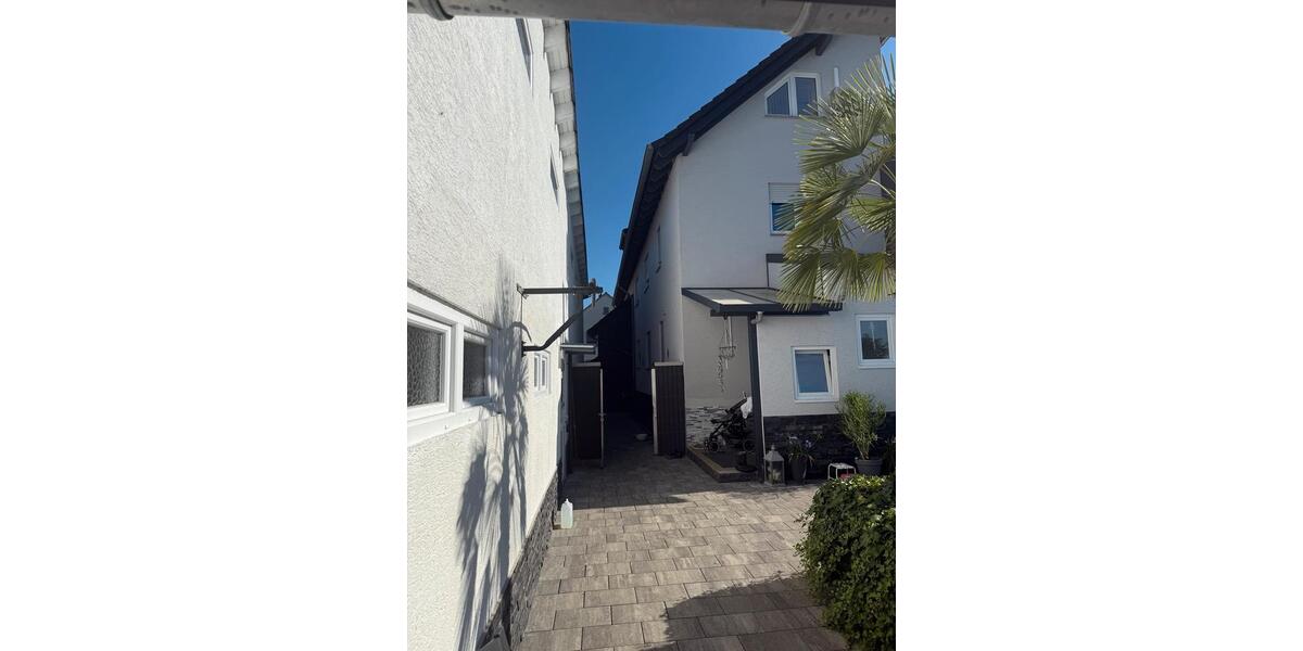 Exklusiv Mehrfamilienhaus +Sep.Haus ..Pool Halle Werkstatt usw zimmer