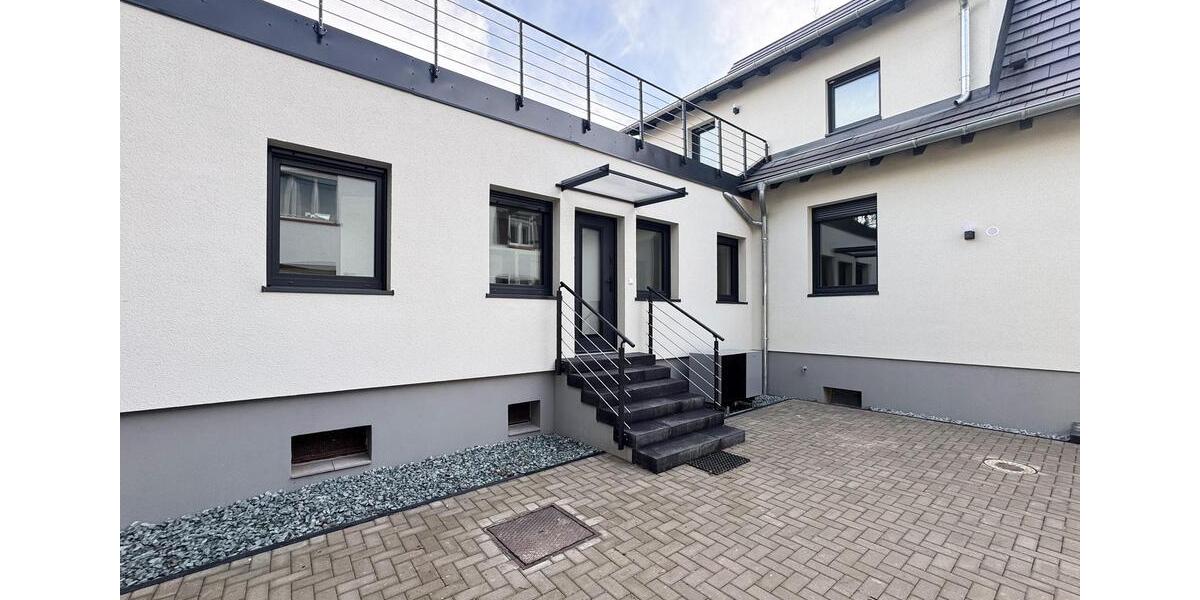 Erstbezug nach Sanierung: Moderne Praxis- oder Bürofläche mit eigenem Zugang zimmer