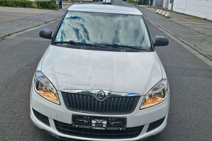Skoda Fabia 86.129 km 4.999 &euro; Dietzenbach 63128