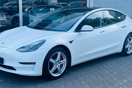 Tesla Model 3 51.999 km 31.950 &euro; Dieburg 64807