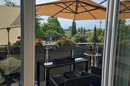 Haus Frankfurt am Main Nord-West - 3 Zimmer, 75 m&sup2;, 2.350&euro; | Angebot:25378027