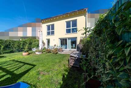 Haus zum Kaufen in Offenbach am Main 975.000 € 186 m² 8 zimmer