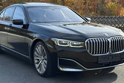 BMW 750 177.838 km 39.990 &euro; Mörfelden-Walldorf 64546