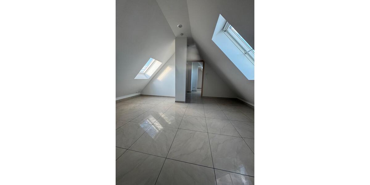 Dachgeschoßwohnung Raunheim - 2 Zimmer, 60 m&sup2;, 950&euro; | Angebot:26312767