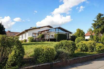 Haus zum Kaufen in Ober-Ramstadt 679.000 € 348.47 m² 9 zimmer