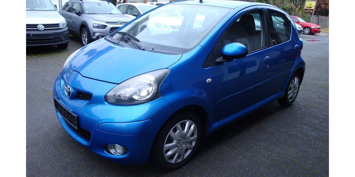 Toyota Aygo (X) 49.450 km 5.999 &euro; Lorsch 64653