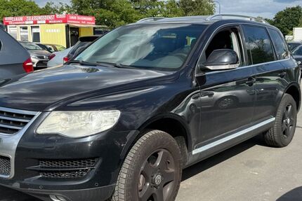 VW Touareg 275.500 km 4.999 &euro; Frankfurt 60486