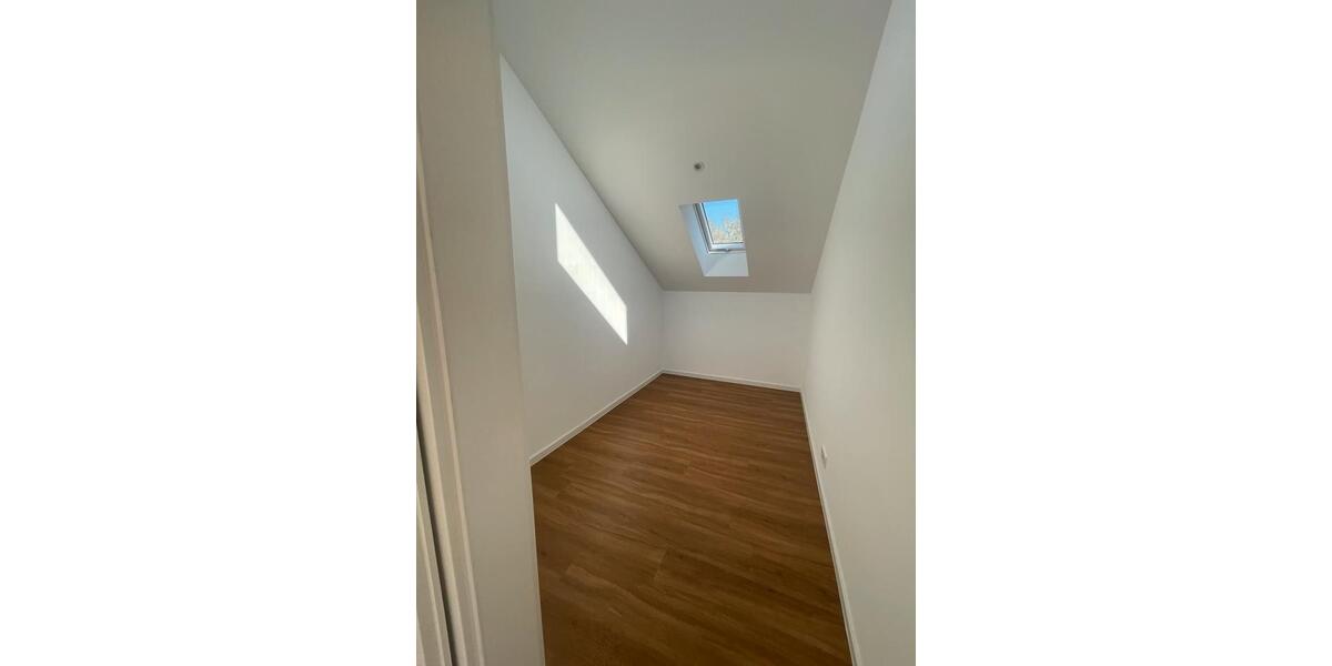 Maisonettenwohnung Bensheim - 3.5 Zimmer, 120 m&sup2;, 1.475&euro; | Angebot:26403871