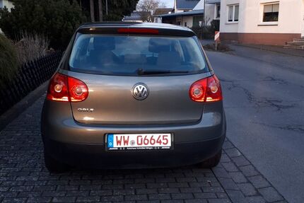 VW Golf 94.100 km 4.800 &euro; Flörsheim 65439