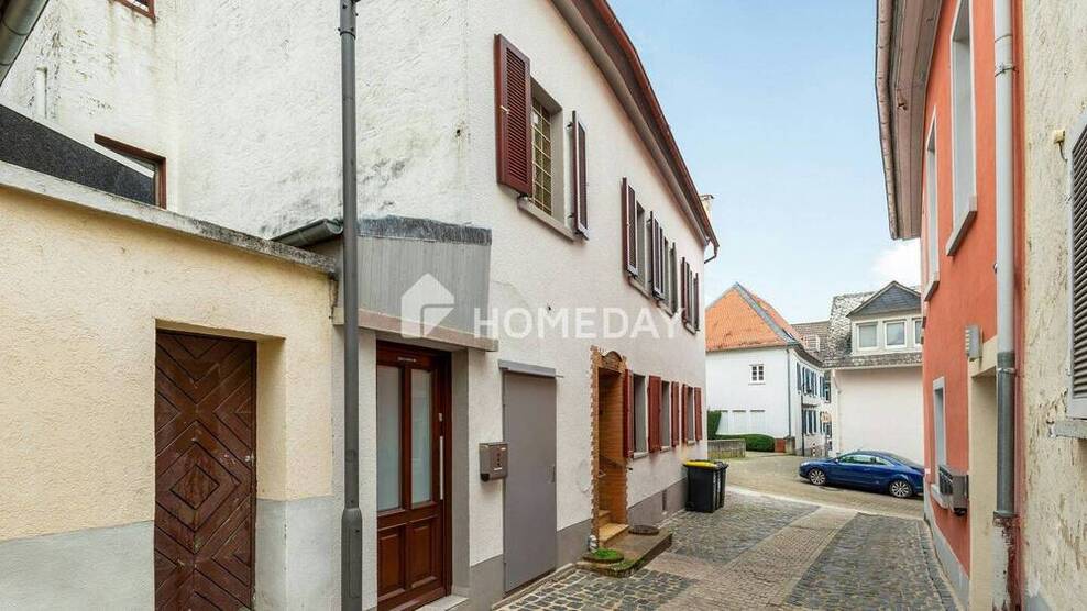 Charmantes Zweifamilienhaus in ruhiger Lage