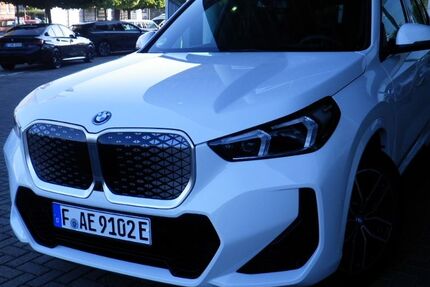 BMW iX1 2.804 km 59.899 € Frankfurt am Main 60435